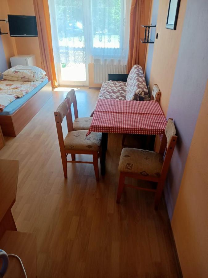 Privatunterkunft Roza Wiatrow 2 *
